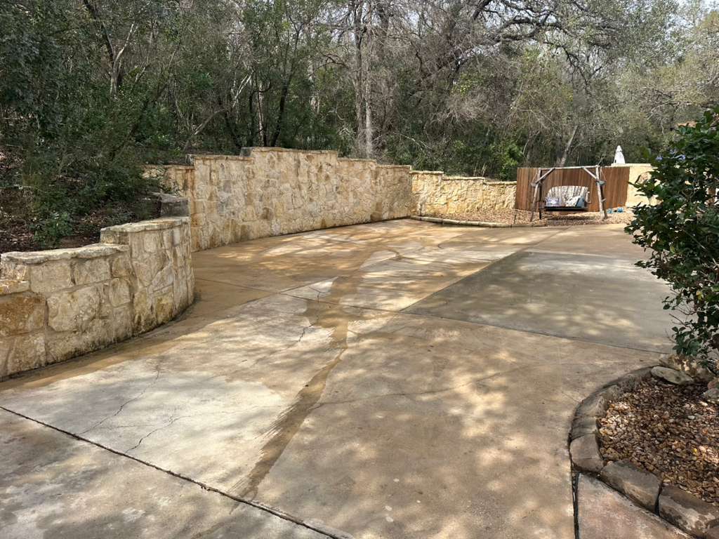 Retaining wall after cleaning